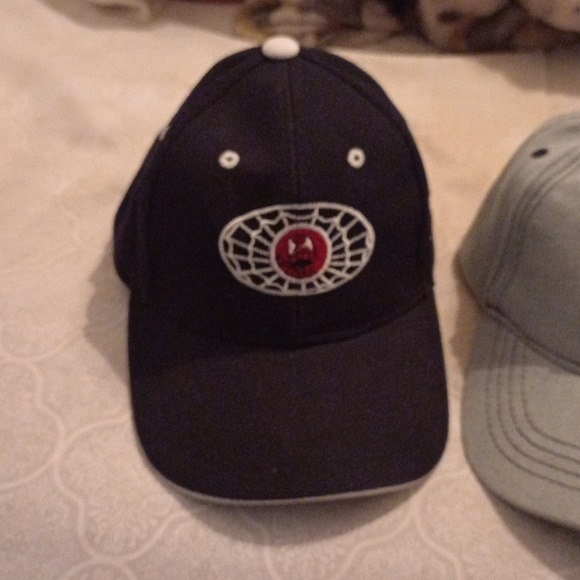 Baseball cap - Picture 2 of 7